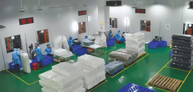 吹塑瓶生產車間 吹塑瓶生產車間